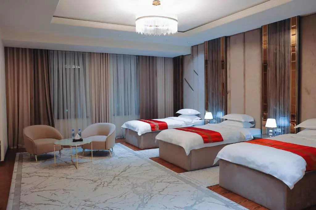 KANGURT Grand Hotel